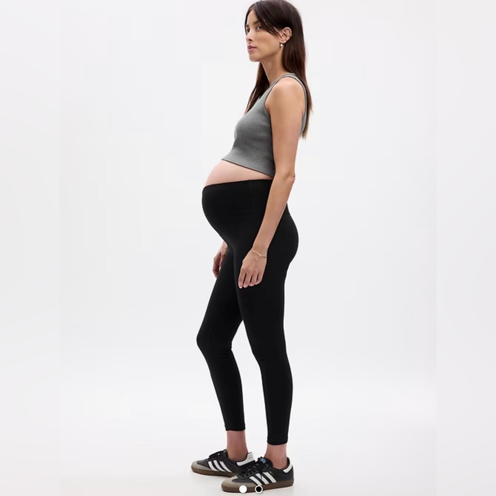 Navy GapFit maternity leggings